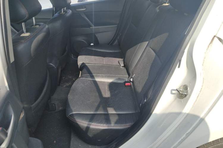Used Mazda 3 2011 Sedan 1.6L Automatic Comfort Model Left Rear Seat