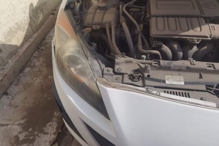 Used Mazda 3 2011 Sedan 1.6L Manual Comfort Model Right Front Headlight