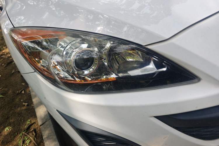 Used Mazda 3 2011 Sedan 1.6L Automatic Elite Model Right Front Headlight