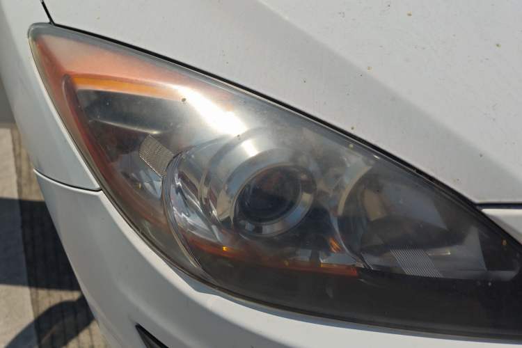 Used Mazda 3 2011 Sedan 1.6L Automatic Elite Model Right Front Headlight