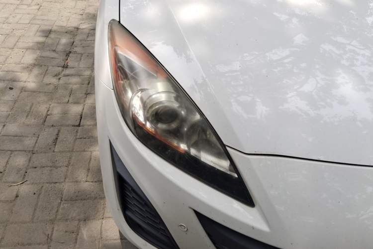 Used Mazda 3 2011 Sedan 1.6L Automatic Comfort Model Right Front Headlight
