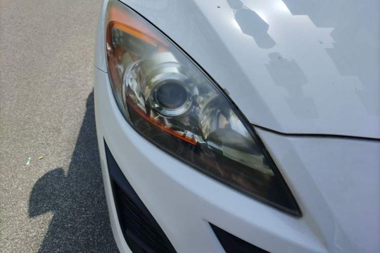 Used Mazda 3 2011 Sedan 1.6L Automatic Comfort Model Right Front Headlight