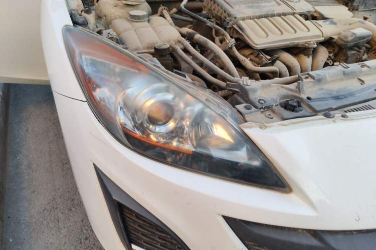 Used Mazda 3 2011 Sedan 1.6L Automatic Elite Model Right Front Headlight