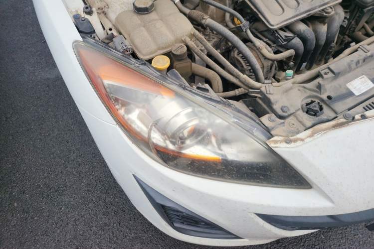 Used Mazda 3 2011 Sedan 1.6L Manual Comfort Model Right Front Headlight