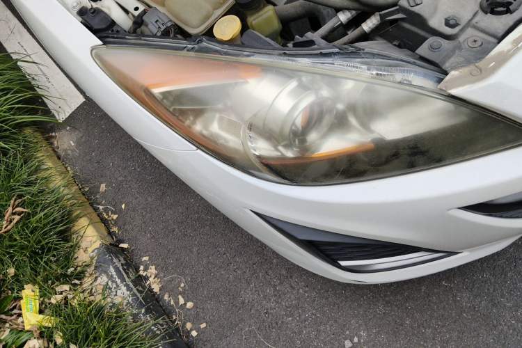 Used Mazda 3 2011 Sedan 2.0L Manual Sport Model Right Front Headlight