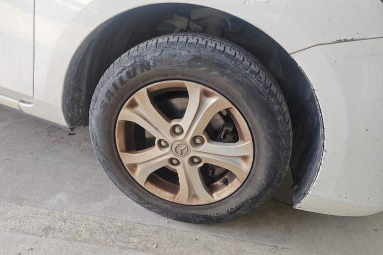Used Mazda 3 2011 Sedan 1.6L Automatic Elite Model Right Front Wheel Hub