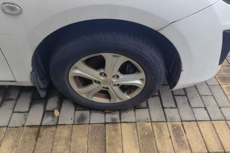Used Mazda 3 2011 Sedan 1.6L Manual Comfort Model Right Front Wheel Hub