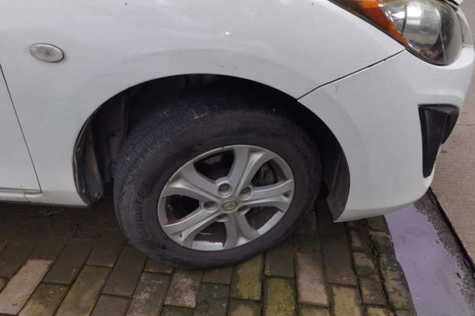 Used Mazda 3 2011 Sedan 1.6L Automatic Elite Model Right Front Wheel Hub