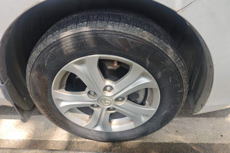 Used Mazda 3 2011 Sedan 1.6L Automatic Elite Model Right Front Wheel Hub