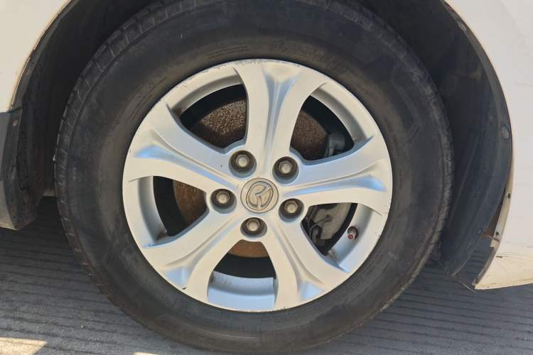 Used Mazda 3 2011 Sedan 1.6L Automatic Elite Model Right Front Wheel Hub