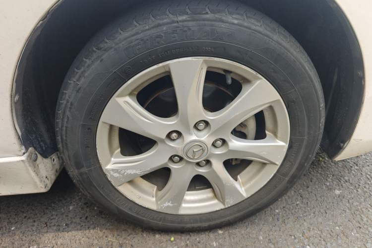 Used Mazda 3 2011 Sedan 2.0L Automatic Luxury Model Right Front Wheel Hub