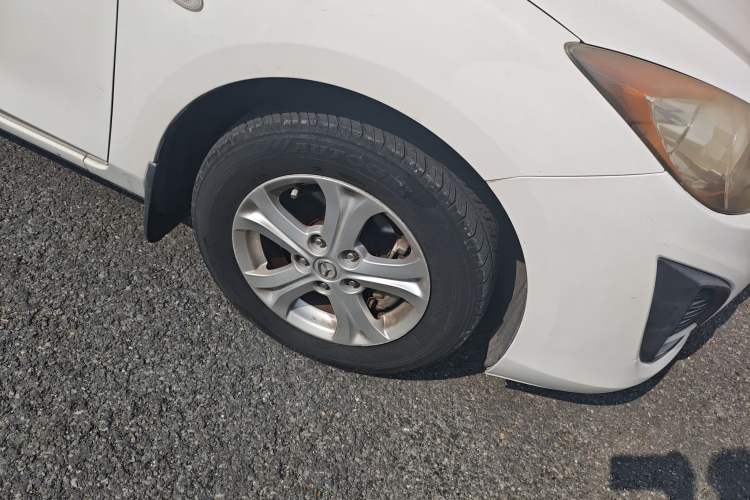 Used Mazda 3 2011 Sedan 1.6L Automatic Elite Model Right Front Wheel Hub