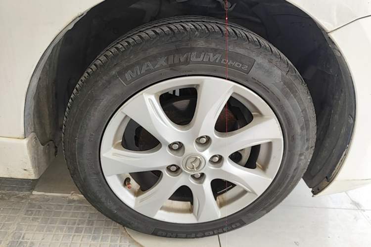 Used Mazda 3 2011 Sedan 2.0L Automatic Luxury Model Right Front Wheel Hub