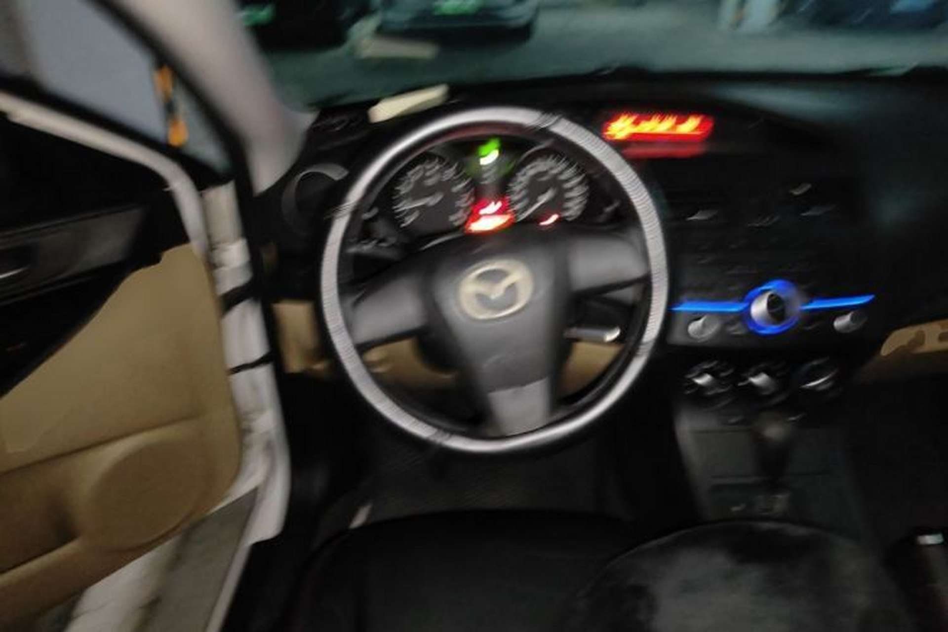Used Mazda 3 2011 Sedan 1.6L Automatic Comfort Model Steering Wheel