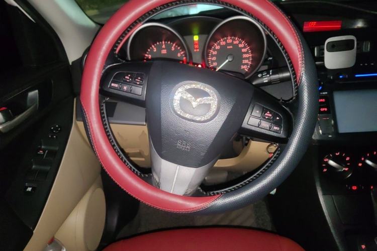 Used Mazda 3 2011 Sedan 1.6L Automatic Elite Model Steering Wheel