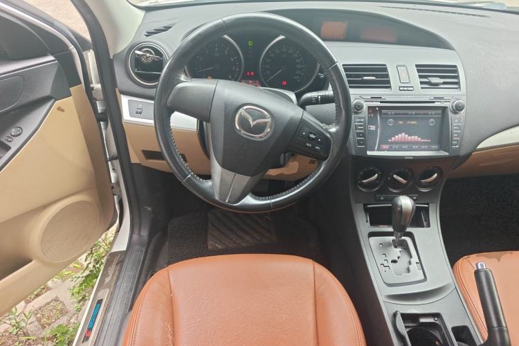 Used Mazda 3 2011 Sedan 1.6L Automatic Elite Model Steering Wheel