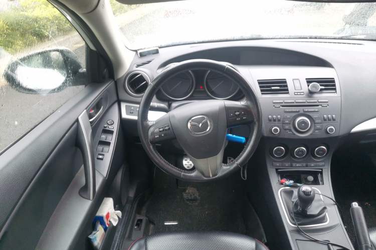 Used Mazda 3 2011 Sedan 2.0L Manual Sport Model Steering Wheel