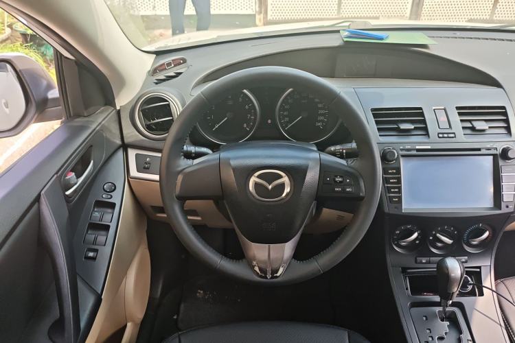 Used Mazda 3 2011 Sedan 1.6L Automatic Elite Model Steering Wheel
