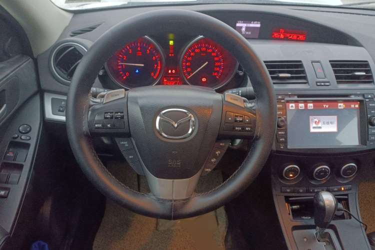 Used Mazda 3 2011 Sedan 2.0L Automatic Luxury Model Steering Wheel