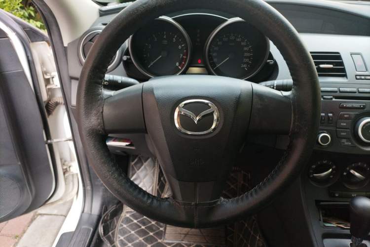 Used Mazda 3 2011 Sedan 1.6L Automatic Comfort Model Steering Wheel