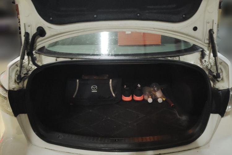 Used Mazda 3 2011 Sedan 2.0L Automatic Luxury Model Trunk