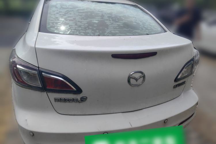 Used Mazda 3 2011 Sedan 1.6L Manual Comfort Model Trunk