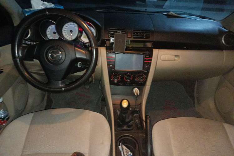 Used Mazda 3 2012 1.6L Manual Classic Standard Edition Center Console