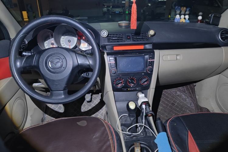 Used Mazda 3 2012 1.6L Manual Classic Standard Edition Center Console