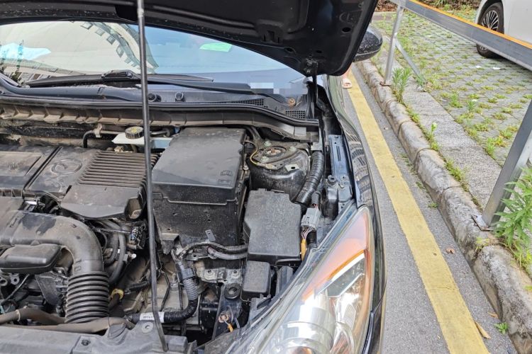 Used Mazda 3 2012 Hatchback 1.6L Manual Comfort Model Engine Bay Left