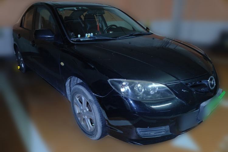 Used Mazda 3 2012 1.6L Manual Classic Standard Edition Front Right 45 Deg