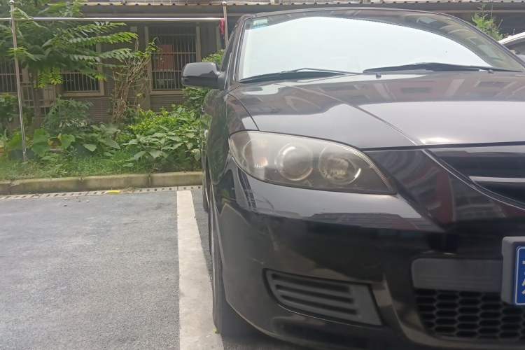 Used Mazda 3 2012 1.6L Manual Classic Special Offer Right Front Headlight