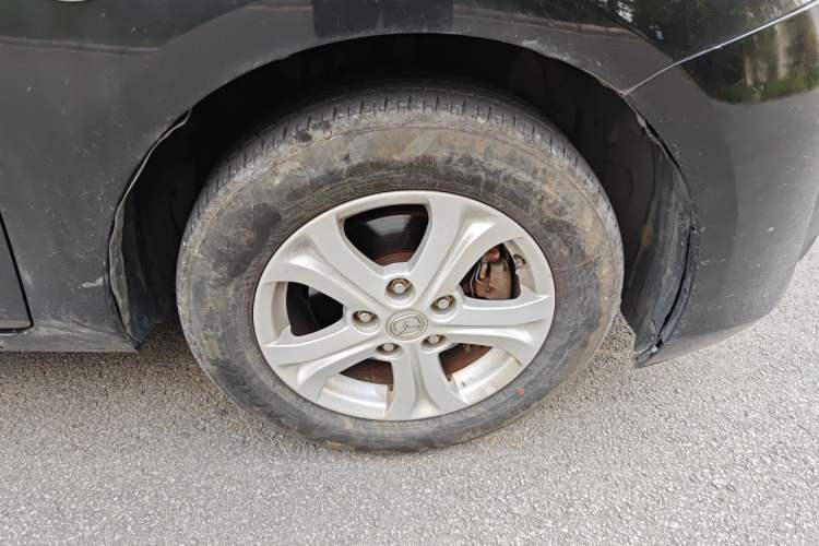 Used Mazda 3 2012 Hatchback 1.6L Manual Comfort Model Right Front Wheel Hub