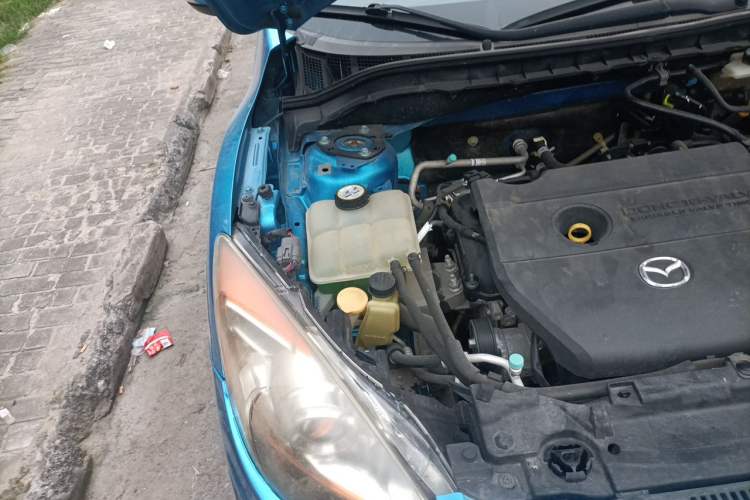 Used Mazda 3 2012 Hatchback 2.0L Automatic Luxury Model Engine Bay Right