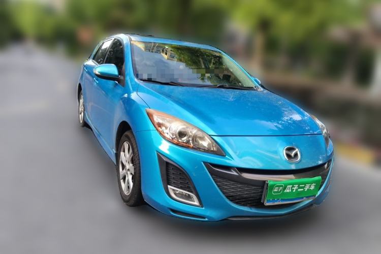 Used Mazda 3 2012 Hatchback 2.0L Automatic Luxury Model Front Right 45 Deg