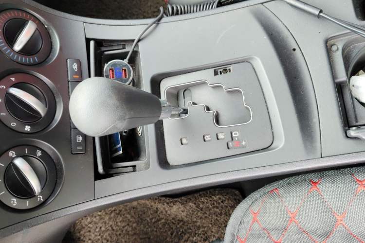 Used Mazda 3 2012 Hatchback 1.6L Automatic Elite Model Gear Lever