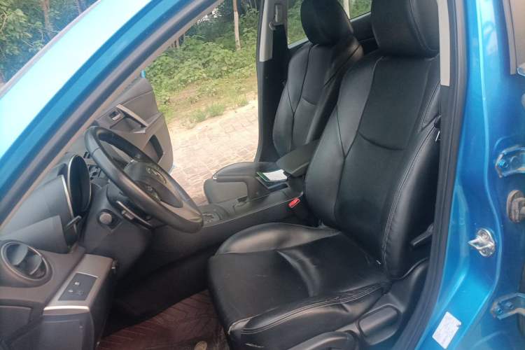 Used Mazda 3 2012 Hatchback 2.0L Automatic Luxury Model Left Front Seat