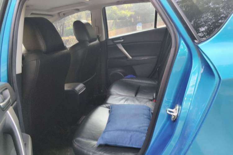 Used Mazda 3 2012 Hatchback 2.0L Automatic Luxury Model Left Rear Seat