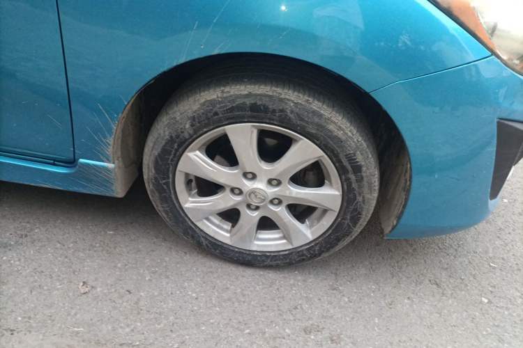 Used Mazda 3 2012 Hatchback 2.0L Automatic Luxury Model Right Front Wheel Hub