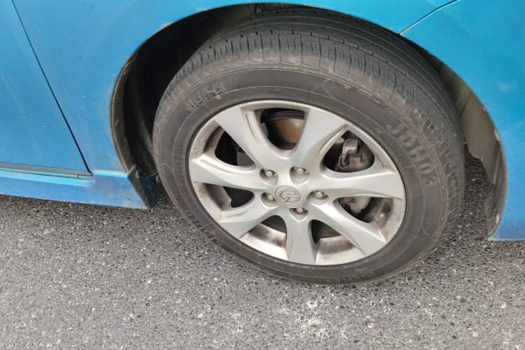 Used Mazda 3 2012 Hatchback 2.0L Automatic Luxury Model Right Front Wheel Hub