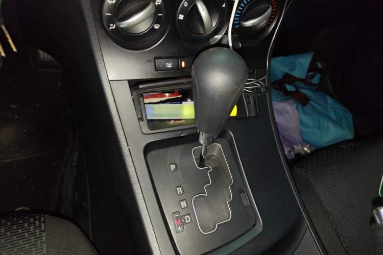 Used Mazda 3 2012 Hatchback 1.6L Automatic Elite Model Gear Lever