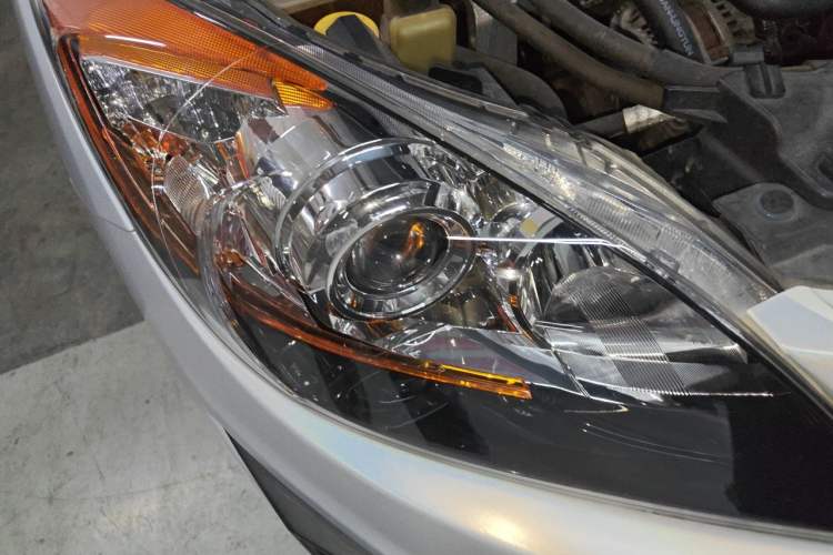 Used Mazda 3 2012 Hatchback 1.6L Automatic Elite Model Right Front Headlight