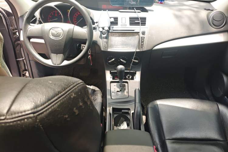 Used Mazda 3 2012 Hatchback 1.6L Automatic Elite Model Audio And AC Panel