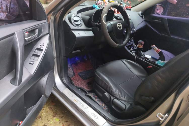 Used Mazda 3 2012 Hatchback 1.6L Manual Comfort Model Driver Seat