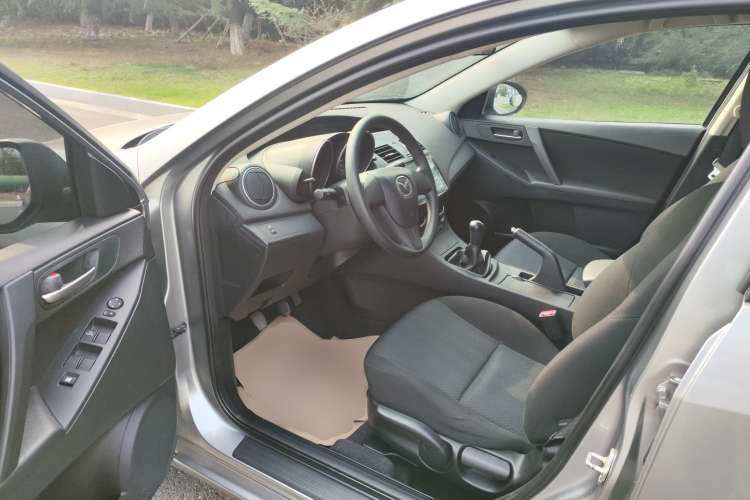 Used Mazda 3 2012 Hatchback 1.6L Manual Comfort Model Driver Seat