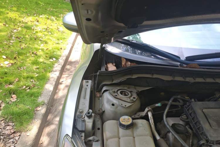 Used Mazda 3 2012 Hatchback 1.6L Automatic Elite Model Engine Bay Right