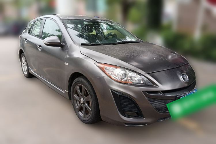 Used Mazda 3 2012 Hatchback 2.0L Automatic Luxury Model Front Right 45 Deg