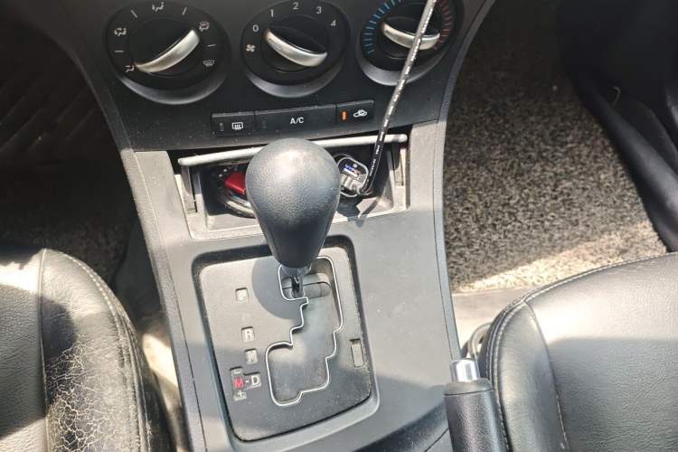 Used Mazda 3 2012 Hatchback 1.6L Automatic Elite Model Gear Lever