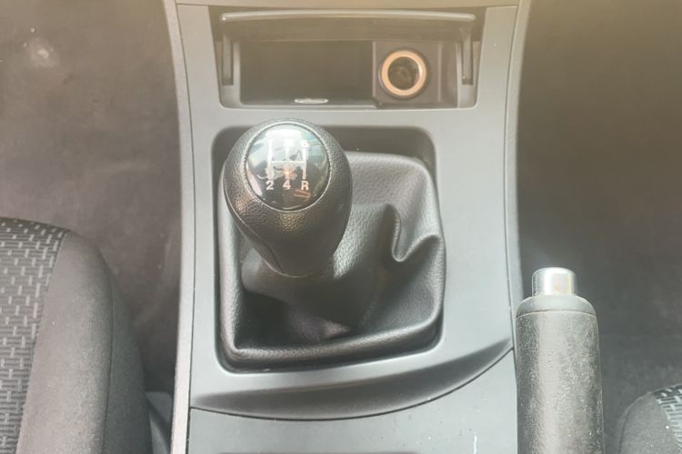 Used Mazda 3 2012 Hatchback 1.6L Manual Comfort Model Interior 5