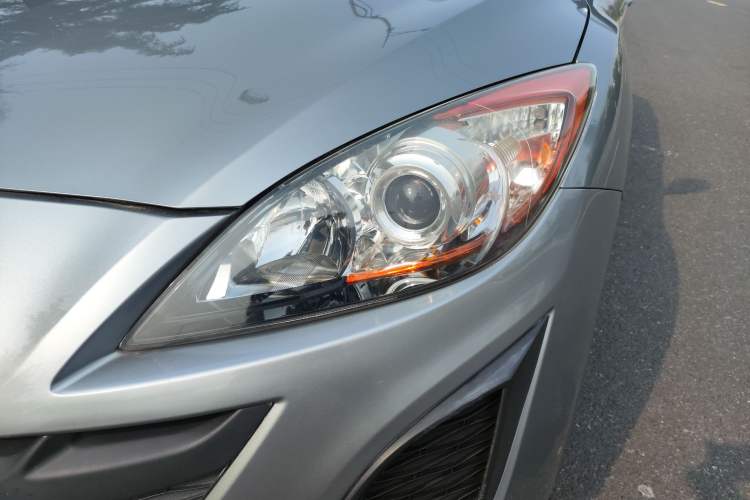 Used Mazda 3 2012 Hatchback 1.6L Manual Comfort Model Left Front Headlight