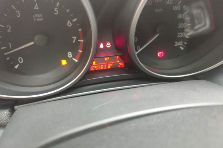 Used Mazda 3 2012 Hatchback 1.6L Manual Comfort Model Odometer Close Up